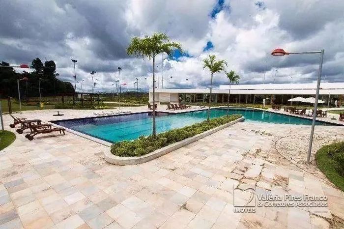 Lote em Condomínio em Outeiro com 612.95 m² .
