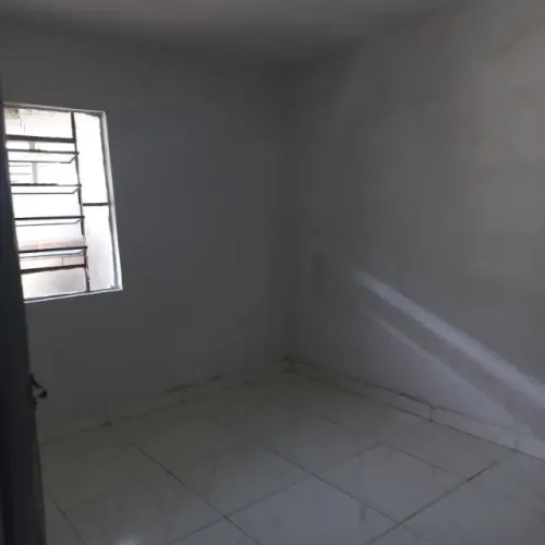 Alugo barracão Vila Mauá - Goiânia 600,00 $$