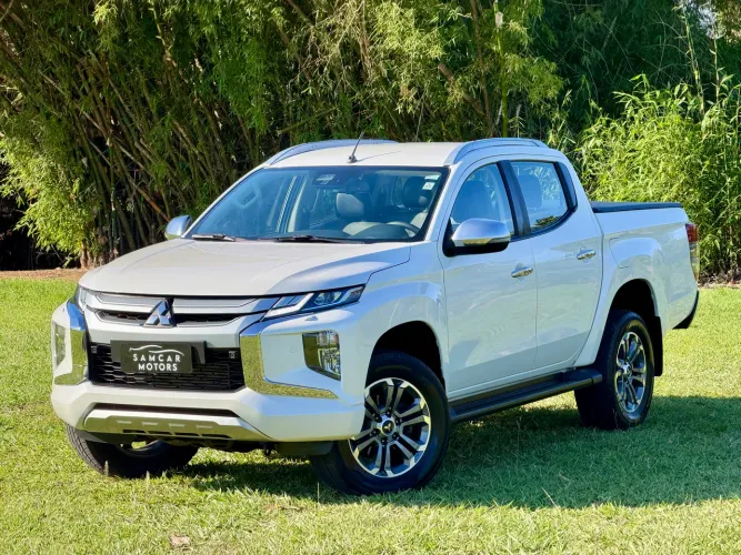 Mitsubishi L200 Triton Sport HPE-S 2.4 CD Dies. AUT 2022