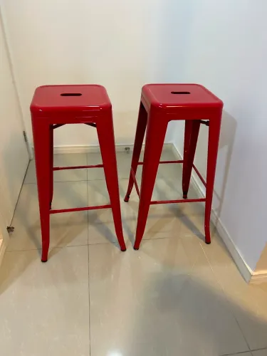 Vendo 2 banquetas em perfeito estado