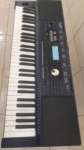 Vendo Teclado Roland E-X30 no valor R$ 1500