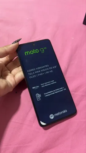 Motorola G52 - NA CAIXA, Sem avaria, com fone de ouvido