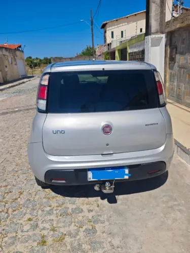 Fiat Uno Attractive 1.0 EVO Fire Flex 8V 5P 2021