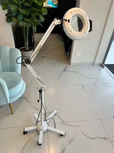 Lupa LED