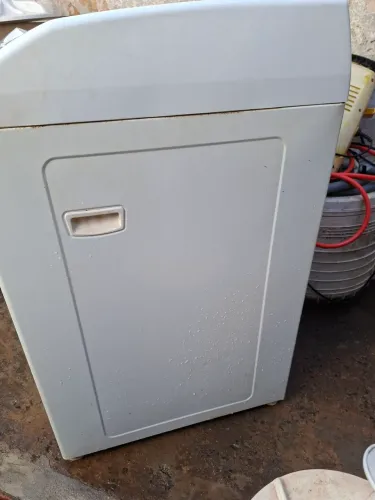Vendo máquinas de lavar roupa muito boa  e entrego