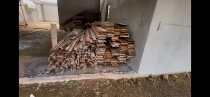 Tábua de Azimbre, perna manca e ripão