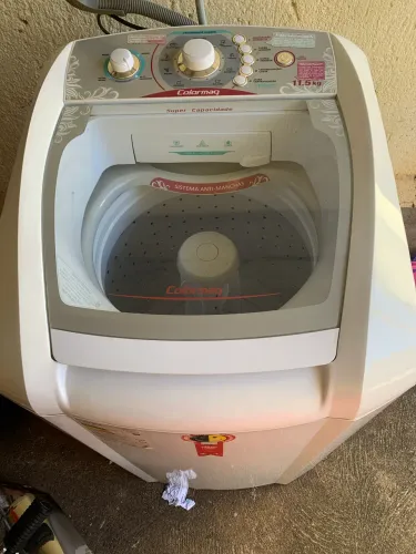 Máquina de lavar roupa 