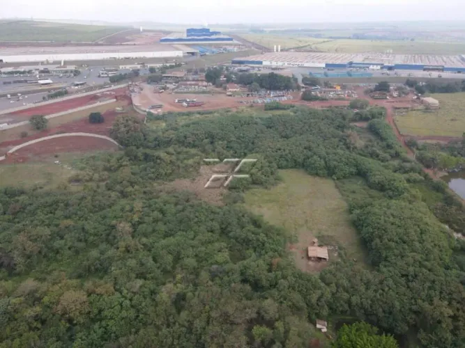 Terreno à venda com 18.994,32m² no Distrito Industrial e Comercial I - Santa Gertrudes/SP