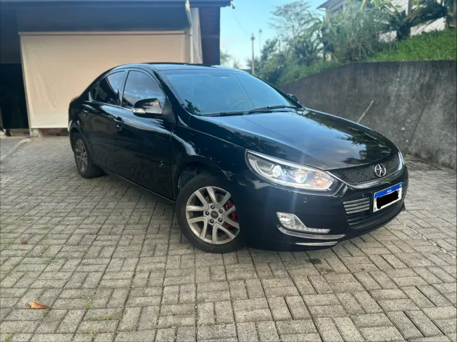 JAC J5 Sedan 1.5 16V 4P Mec. 2016