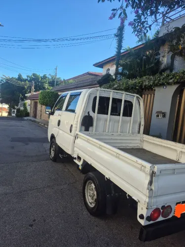 Kia Motors Bongo K-2700 2.7 4X4 CD Diesel 2011
