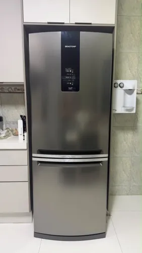 Geladeira Brastemp Frost Free Inverse Inox - Freezer embaixo