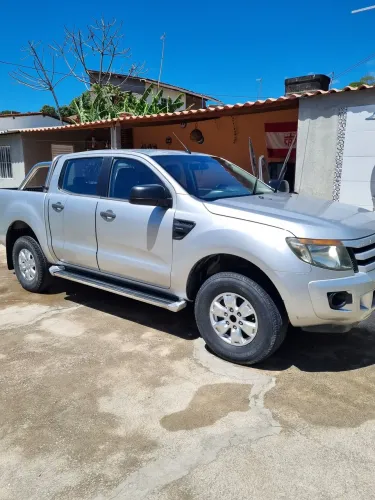 Ford Ranger XLS 2.5 16V 4X2 CD Flex 2014