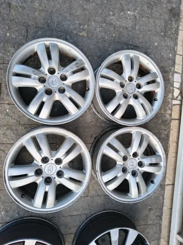 Jogo de rodas aro 16 5x114 Hyundai Tucson 