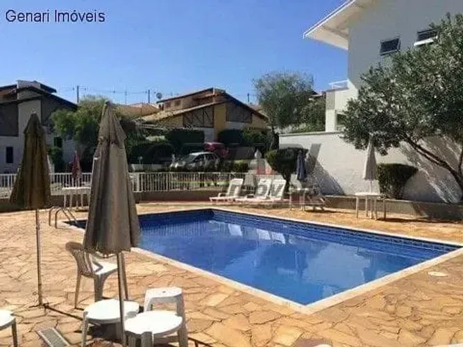 Casa Térrea com 3 quartos sendo 1 suíte em Condomínio fechado no Parque Ecológico- Indaiat