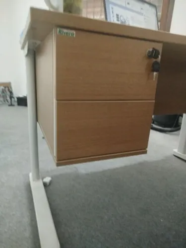 MESA DE ESTUDOS/ HOME OFFICE
