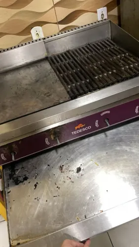 Chapa de hambúrguer Tedesco semi nova 