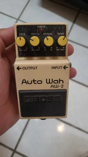 Pedal alto -wah wah boss