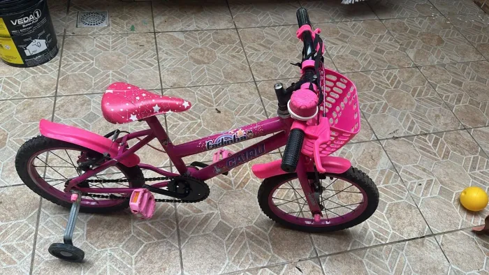 Bicicleta infantil Semi-nova