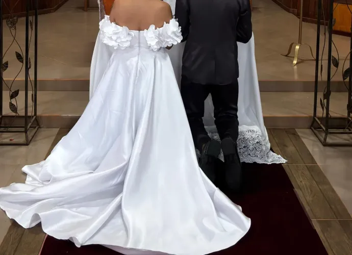 Vestido de noiva em perfeito estado