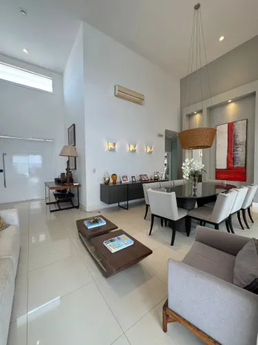 Casa em condomínio para venda na Avenida Mário Andreazza