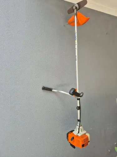Roçadeira a gasolina