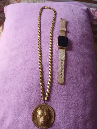 Cordão de moeda e relógio digital 80 reais