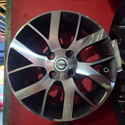 RODAS NISSAN VERSA ARO 15 4X100 ORIGINAIS