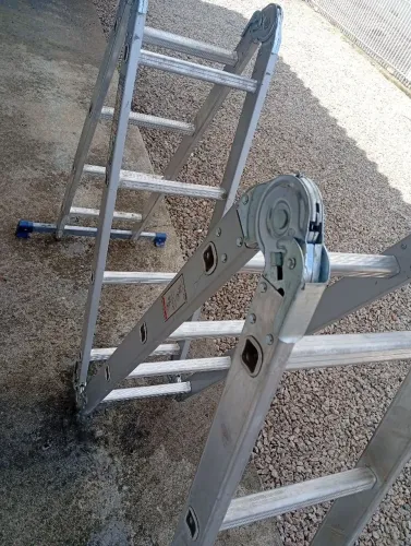 Escada articulada 16 degraus
