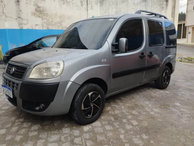 Fiat Doblo Attractive 1.4 Fire Flex 8V 5P 2013