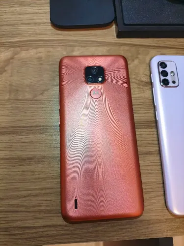 Moto E7 64 GB celular básico num bom preço