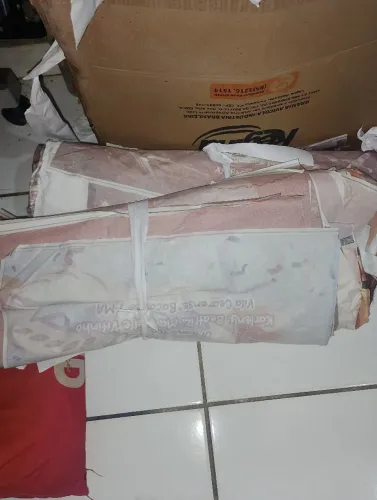 Vende-se rolo de papel