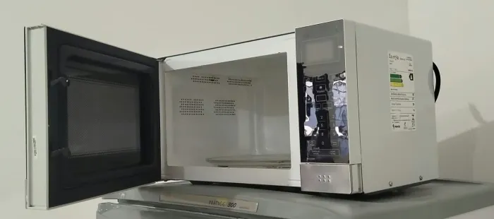Micro-ondas espelhado
