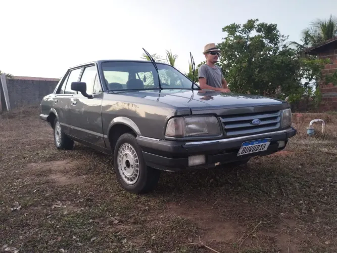 Ford Del Rey Ghia 1.8 / 1.6 2P E 4P 1990