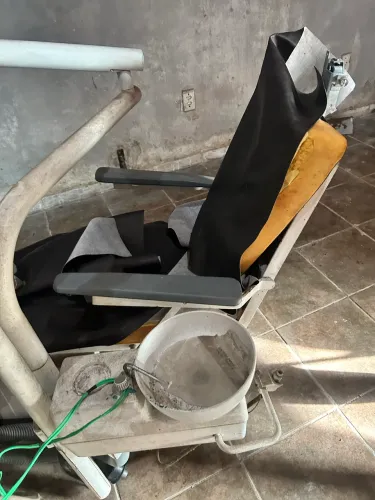 Consultório Odontológico Metal