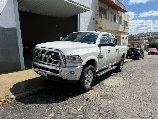 Ram 2500 Laramie 6.7 TDI CD 4X4 Diesel 2017