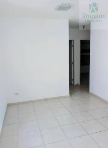 Apartamento com 3 dormitórios para alugar, 69 m² por R$ 2.464,00/mês - Vila Industrial - C