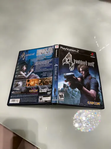 Resident Evil 4 PS2 Original Black Label CIB Americano SLUS 21134