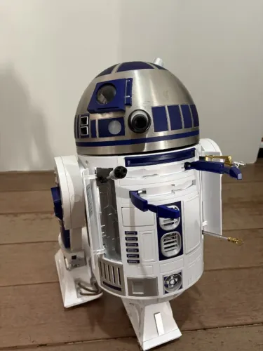 Robô R2D2 + Todos os Fascículos Planeta Deagostini