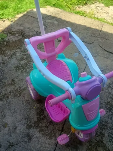 Triciclo infantil