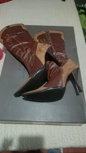 Bota couro legítimo 36/37