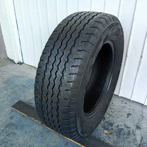 Pneu 225/65 aro 16 90% Goodyear G32 Cargo para Van