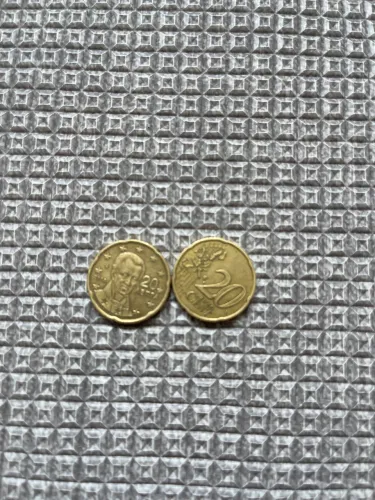 Duas moedas da Europa de 20 ?20