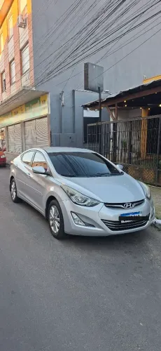 Hyundai Elantra GLS 2.0 16V Flex Aut. 2015