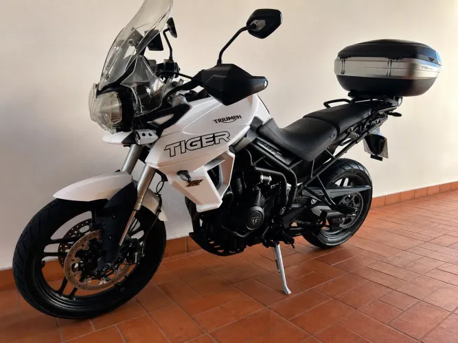 Triumph Tiger 800 XRT 2019 Branca - Impecável