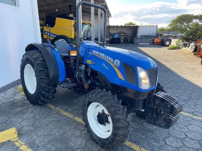 Trator New Holland TT55F