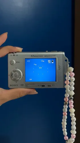 Câmera Cyber Shot Sony + Carregador