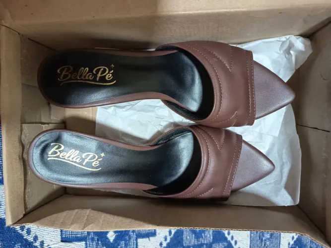 Vendo Tamanco NOVO N35 NÃO FAÇO ENTREGA