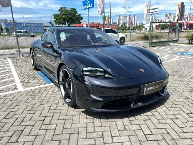 Porsche Taycan Turbo (elétrico) 2024
