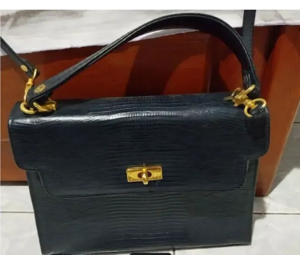 Bolsa Social Preta