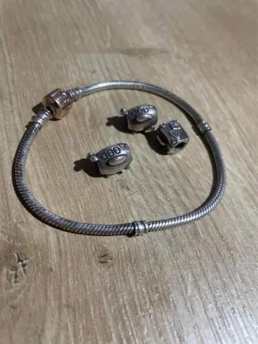 Pulseira Pandora + 3 charms
